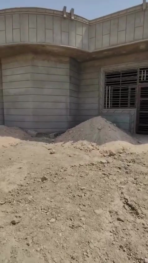 دونمين ونص للبيع النشوه قرب معمل الزفت البيت بناء صار سنه حديث شخصي السعر 125وبي مجال بسيط غرفتين وصاله ومطبخ وحمام وصحيات


**إذا كنت صاحب هذا الإعلان وتريد حذفه لأي سبب، رجاءا أرسل رسالة إلى الدعم الفني**