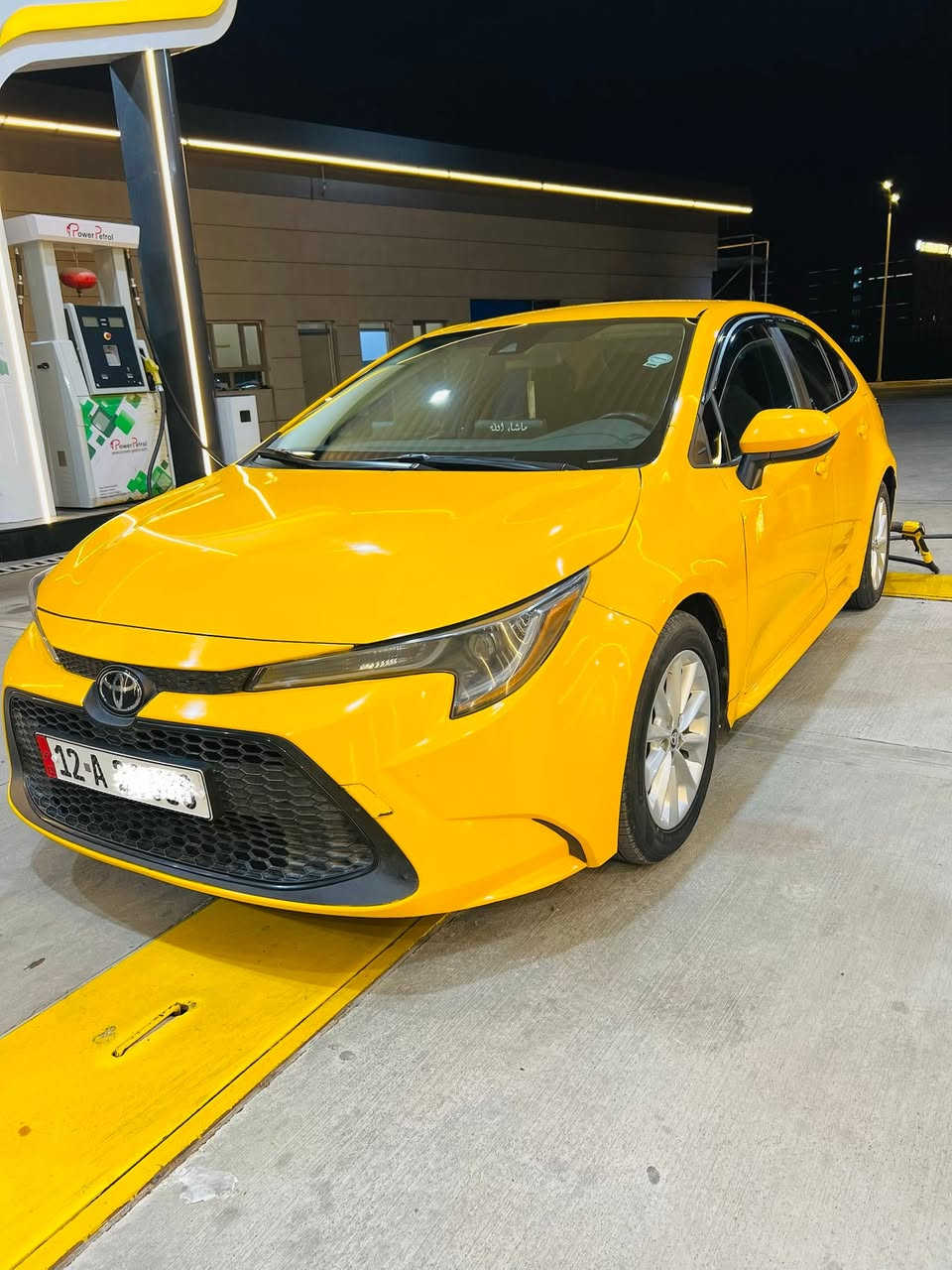 السلام عليكم 
كورلا 2022 LE للبيع والمراوس
مواصفات فول عدا البصمه والسلايت
محرك 18 vvt (المرغوب)
 رادار امامي
توقف ذاتي
 اوتو بريك
اوتو هولد
سايد بريك توماتيك (بصمه)
تحديد مسار
عدم الخروج من خطوط الشارع
كروز سرعة
لايت زينون
شاشة جبيره
تحكمات كامل جيهتين
رقم نينوى بااسمي 
هيئة غرامات صفر
ضرر فقط جاملق مبدل اصلي نفس اللون
بدون ايرباك بدون دواخل بجم كبس
لايتات الشركة 
ماشيه 115 ميل
سياره جديده شرط طخم الشركة
سيارة من امريكا على يدي
منظومة غاز
السعر 175 وبيها مجال  اتصل وتدلل
مكاني موصل ***********
