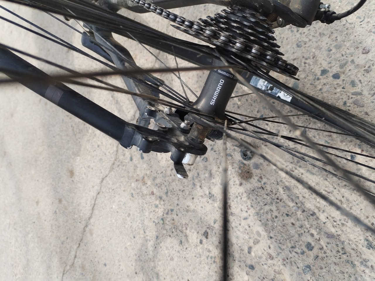 سلام عليكم بيسكلل للبيع او مراس ب عبد الحليم حسب القناعه لل استفسار عل رقم ***********
