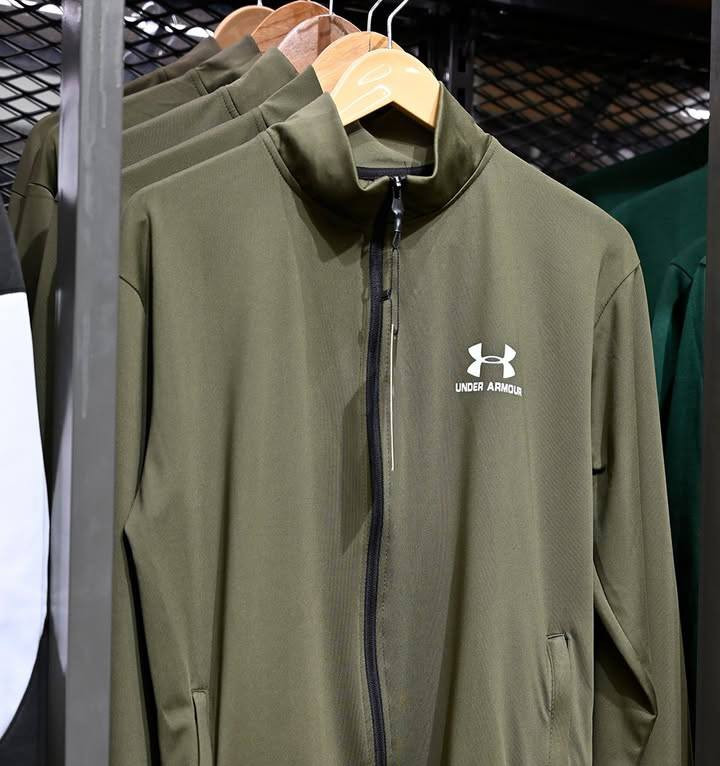 سعر القطعه 30الف اصليه🔥
توصيل داخل الفلوجه فقط 📍

تواصل : ***********
