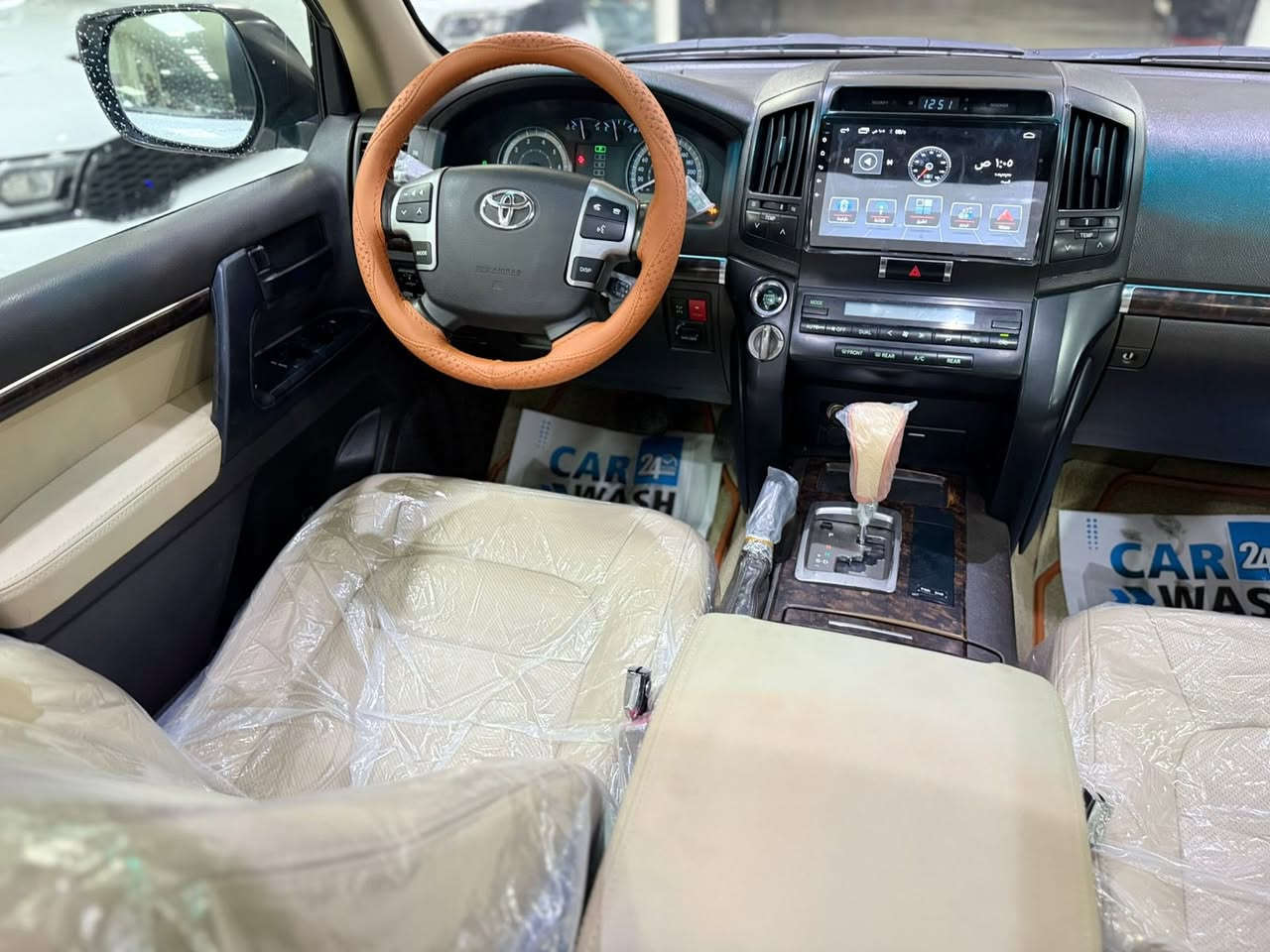 لاندكروز GX.R موديل: 2009
السياره بالكاتون جديده كلش احلى
من صور
سنويه السياره بسمي  
فئة GX.R فول مواصفات 1/1 
المواصفات:
كاميرا خلفية
فتحة سقف (سلاید)
كشنات جلد
حساسات
لايتات LED
تبريد مركزي (3 مناطق)
تحديد سرعة
بصمة تشغيل
نظام نزول وصعود
ثلاجة
المحرك:
6 سلندر
الموقع: النجف الاشرف
رقم صاحب سيارة:***********
