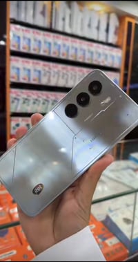 ايتل P70 • بطارية100% • بي مجال