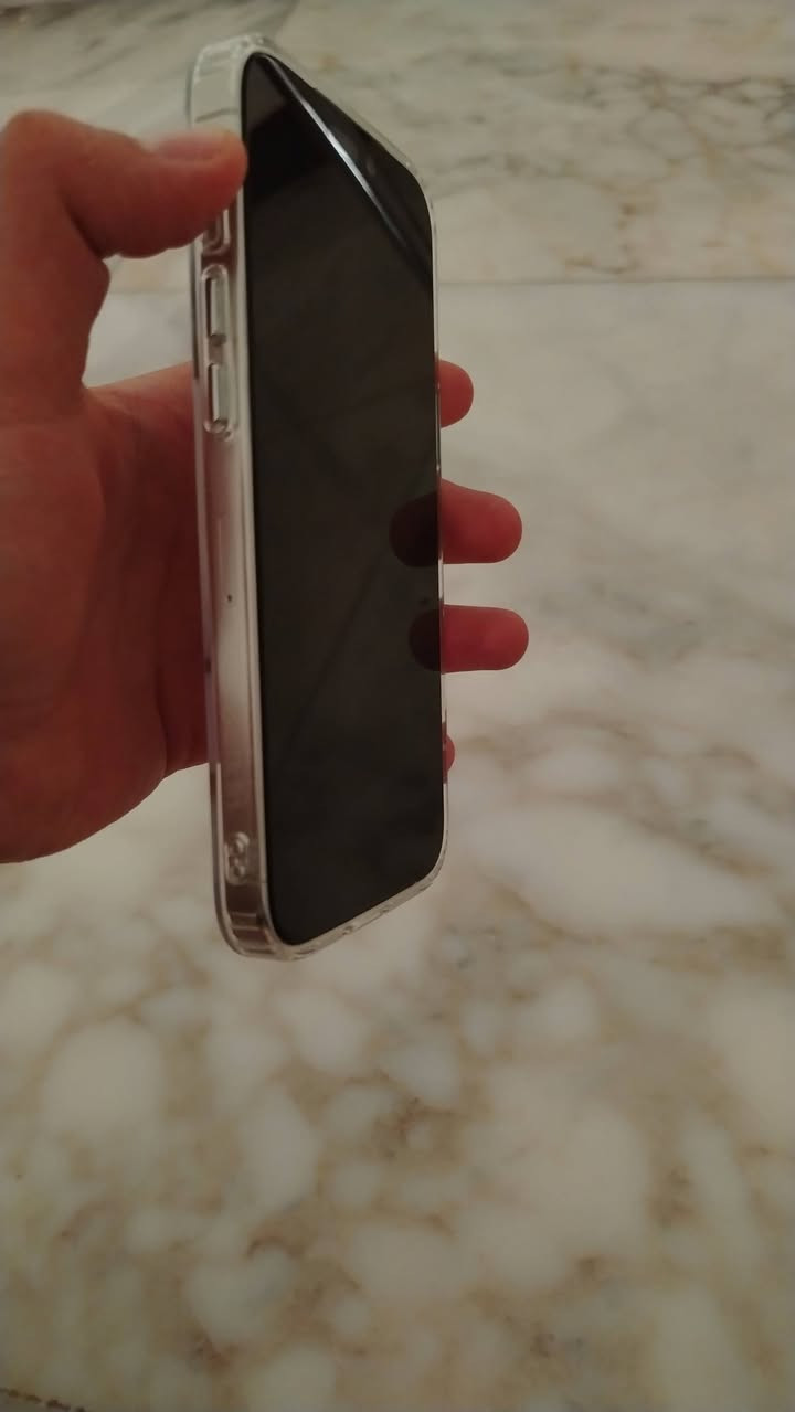 يالله
السلام عليكم
16pro max 
جهاز لون ابيض 
بطاريه ١٠٠ 
مشحون ٢٠٠ مره فقط 
نظافه ١٠٠ وكاله ماستر شرق اوسط
الجهاز استخدام شخصي بسيط كلش، نظيف بحاله الوكاله 
بي بكسل خلف الشاشه ضرره فقط مامفتوح مامصلح وشرط الفحص
سعره خاص ومناسب وي السوك حاليا 
ملحقات كامله 
واتساب فقط
***********👉🏻
@إشارة👆🏻

