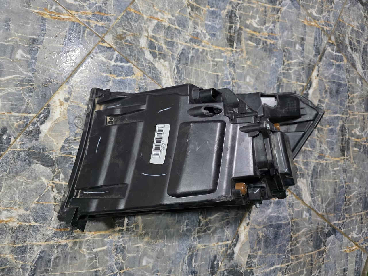 🔴للبيع🔴
لايت رام 2024 عدد 2 جهة يسار 
سعر 200$
للاستفسار::***********
