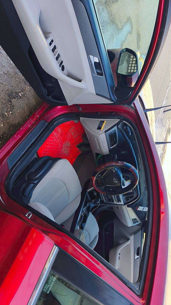 السلام عليكم سوناتا موديل 2016 رقم اربيل مداور او وكاله وارد امريكي جاملغ وبنيد نص فول سياره جديده كشنات مخمل بدون دواخل بدون ايرباك صور الحادث مرفقات مع المنشور مكاني بابل مركز المدينه 
السعر 120 وبيها مجال 
للستفسار ***********
