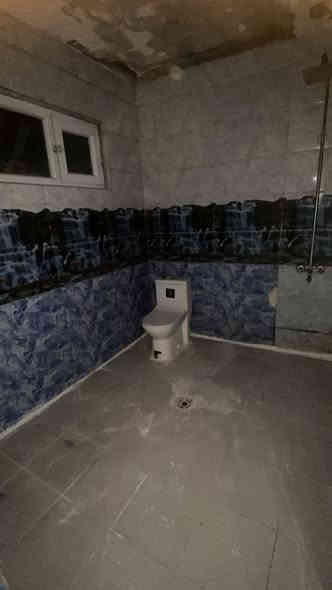 #للايجار____في____السيدية 
وحدة سكنية طابق اول فوق الارضي 

تحتوي على غرفتين نوم وصالة ومطبخ وخدمات

قيمة الاجار:600الف قفل

للاستفسار:***********

او زيارة مكتب الفهد الهندسي للمقاولات العامة/شارع جامع الاقصى مقابل مكتبة الحكم سنتر
