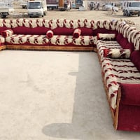 ديوان خشب عراقي مستعمل شي قليل سعر او استفسار  اتصال علئ رقم الهاتف 07...