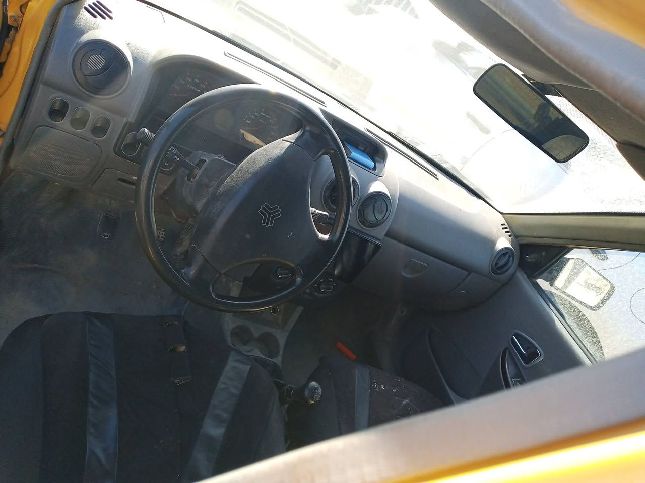 سلام عليكم سايبه موديل 12 كير مكينه خير من الله رقم احمر رعيه موجود بس مالي دخل بل هيه والغرامات ابيع كوم حديد السياره جهزه مكان السياره نجف رقم الموبايل *********** السعر 11 وبيه مجال
