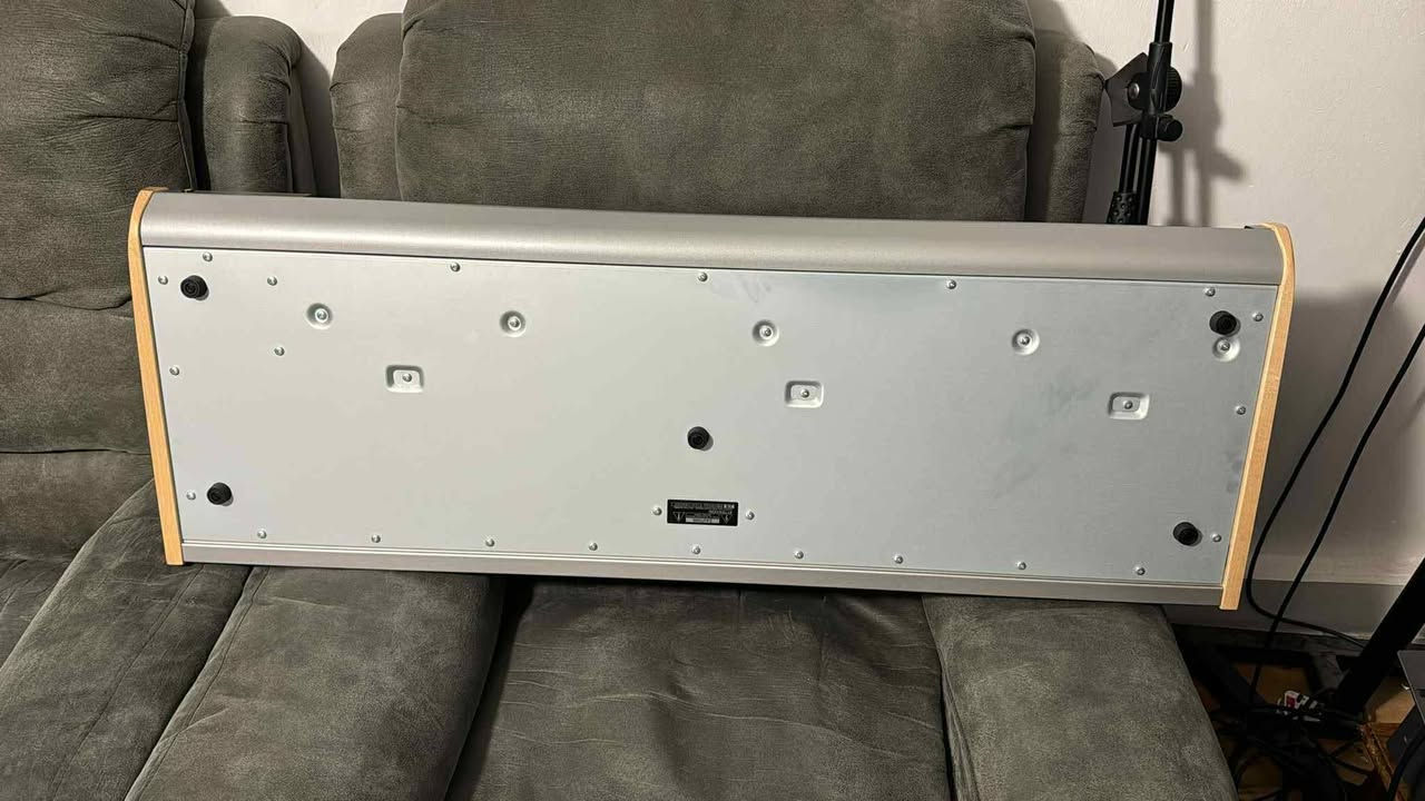 KORG KRONOS 2 TITANIUM 
***********
