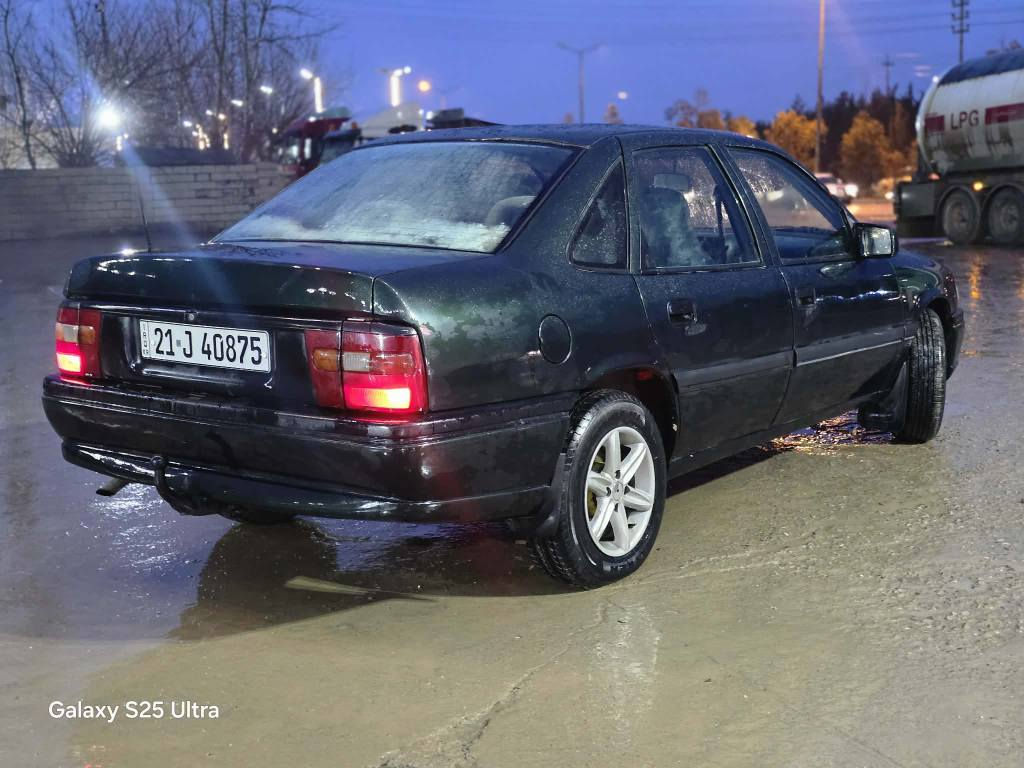 ئۆپڵ ڤیکتریا سەوز بێ دەعم بێ لێدران مۆدێل 95ڕەقەم سلێمانی سەنەوی تا 2030تازەیە گێڕ تۆماتیکە   گێڕومەکینەو تاقم پێش و کارەبای بەشەرت سەیارەکە بێ مەسرەفە چوار تایەو ویل تازە سعریشی 45وەرەقەو معامەلە سەیارەکە هی دەس خۆمانەو هی معرەز نییە تازەش بۆیاخ کراوەتەوا وەک سفر وایە نمونەیە لەجوانی ***********
*********** السليمانية, العراق
