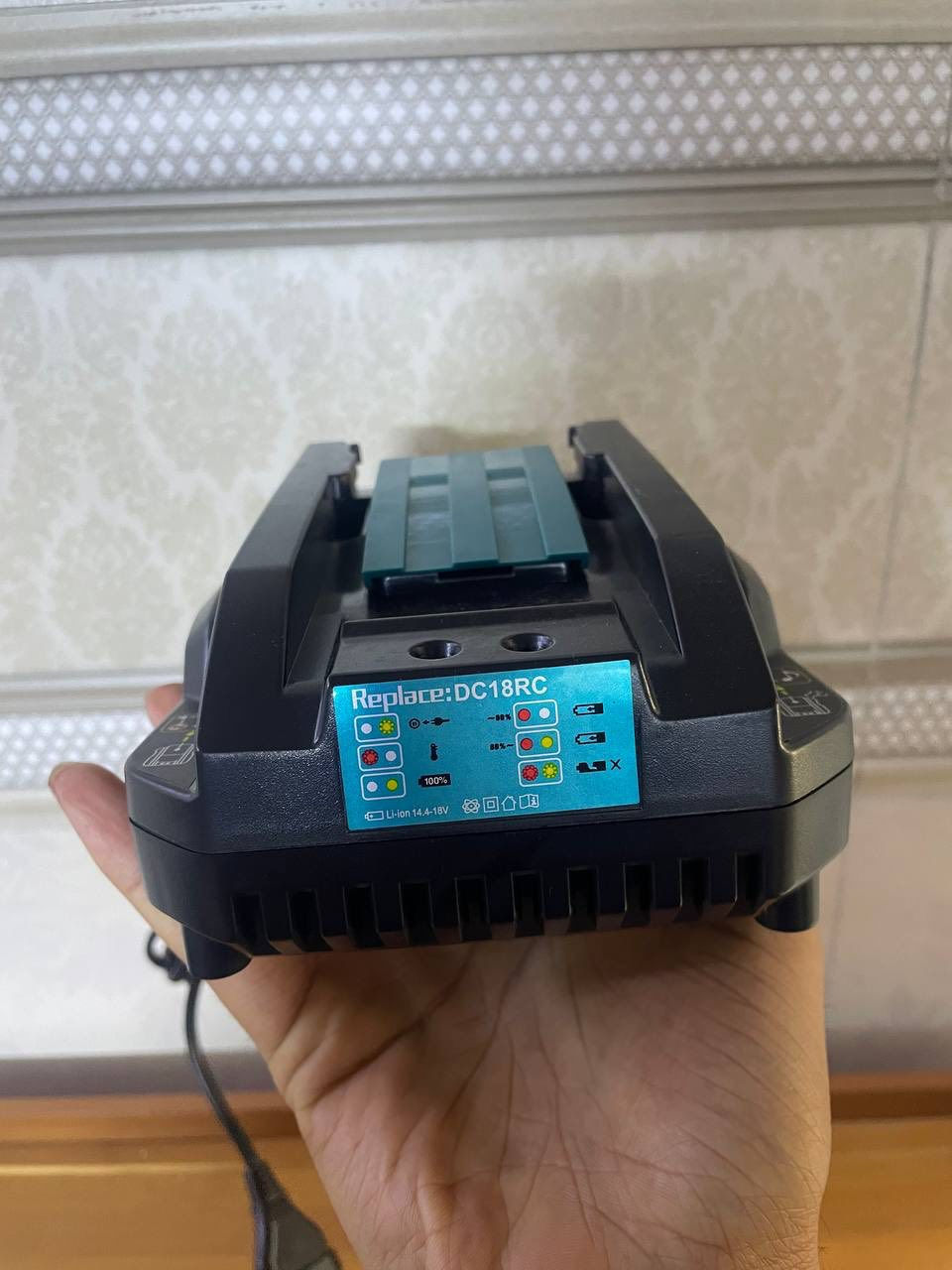 شلونكم شباب
شاحنه بطاريات دريل جديد لوگ شغاله 

الي يفيده يراسلني و يدلل الحجز على الخاص 

توصيل موجود


**إذا كنت صاحب هذا الإعلان وتريد حذفه لأي سبب، رجاءا أرسل رسالة إلى الدعم الفني**