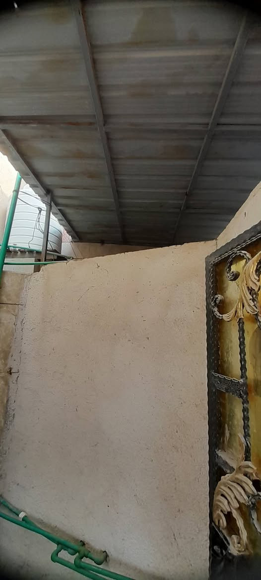 بيت ملك للبيع  طابقين في مدينة الشعلة - الحيانية
طابق الأول يحتوي على
غرفتين مساحة كل غرفة ٣.٤ × ٤
والهول مساحة ٣.٤ × ٦
حمام مساحة  ٢×٢
 تواليت مساحة ١.٥×٢
مطبخ مساحة ٣×٣ 
محل أسواق مساحة ٣.٤×٦
الطابق الثاني يحتوي على 
غرفتين مساحة كل غرفة ٥.٥ ×٤
الهول ٤×١٠
حمام ٢×٢
تواليت ١٠٥ ×٢

سعر 155 مليون وبي مجال قليل لتواصل *********** البصرة, العراق
