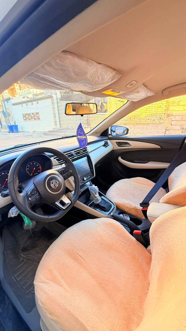 سلام عليكم
mg5 للبيع ماشيه 11500  
كفاله عامه عده شخط زغير بل باب ومكحل 
سياره تحكمات شاشه 
سعر 103 وبيه مجال 
مكان نجف حي جامعه ***********
