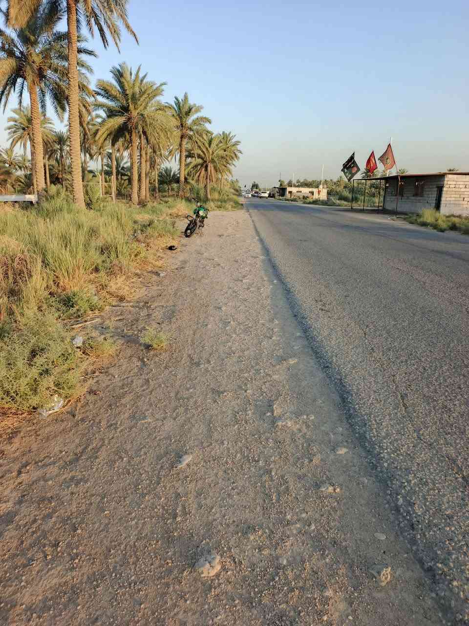 اسلام عليكم 2دونم ونص الواجه 20متر عله الشارع مباشر
طابو زراعي سند 25 تحويل مباشر عله شارع الزوار 
الموقع الدسميه بسعر مناسب  استفسار اتصال ***********
