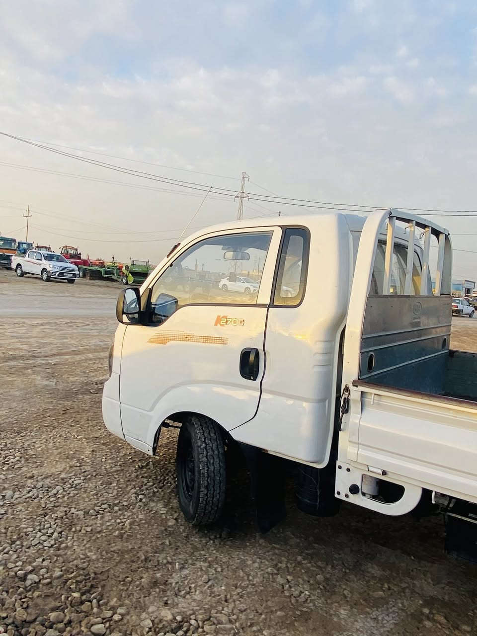 تحية طيبة
للبيع 
كيا موديل 2013 رقم واسط تحويل مباشر 
كير مكينه حداديه تخم تاير 

العنوان :.واسط الزبيدية
للاستفسار:.

***********
