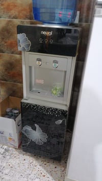 براد للبيع  السعر 75 وبي مجال  العيب الوحيد الحار مايشتغل تواصل واتساب...