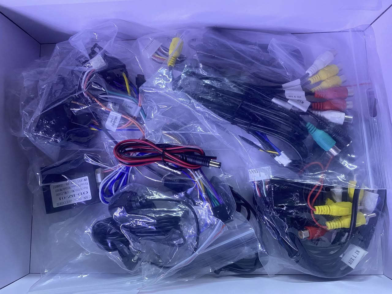 شاشة مارسدس مع الملحقات كاربلي الذاكره 4/64سيم كارت فورجي السعر 120 العنوان بغداد البلديات ***********
