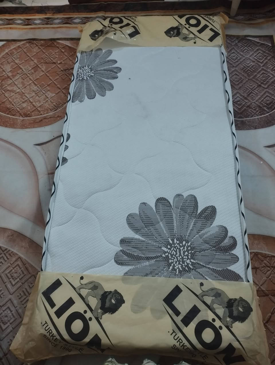 جربايه اطفال مع دوشك إستخدام نظيف للبيع العنوان كربلاء 
الاستفسار خاص ألأسہود يہليہق بہي


**إذا كنت صاحب هذا الإعلان وتريد حذفه لأي سبب، رجاءا أرسل رسالة إلى الدعم الفني**