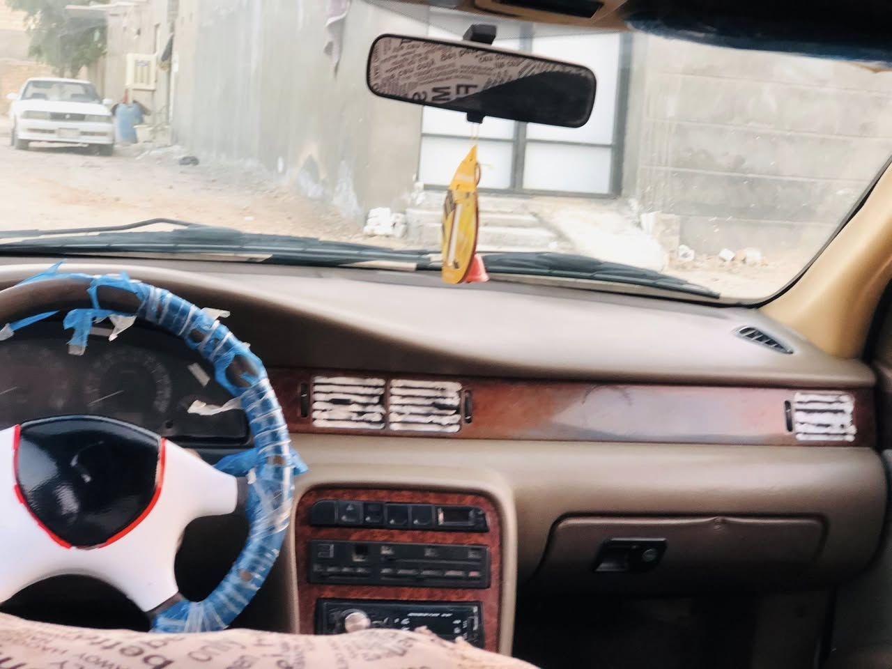 سلام عليكم سمند مديل٢٠١٠ رقم بغداد مكفوله من الضربه  مصفره هيئه/ وغرامات عليه ٥٠ الف مداور ثاني يوم / السعر ٢٧ وبيه مجال بصيط 
الاستفسار ***********
