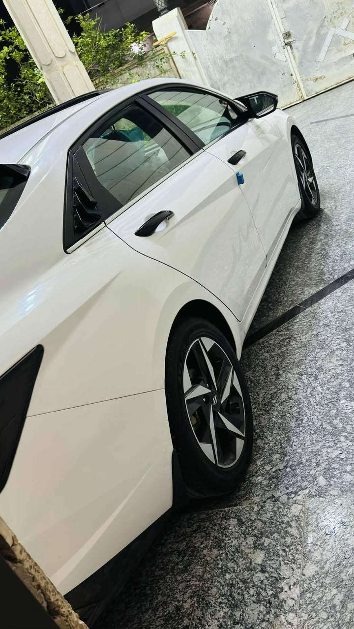 🔥 للبيع — بيع مستعجل 🔥
هيونداي النترا 2023 خليجي
لون أبيض — رقم أربيل باسمي
✔️ كير اي تي ام المرغوب
✔️ محرك 2000 دوش المرغوب
✔️ فول مواصفات
✔️ فتحة سقف
✔️ بصمة تشغيل + أبواب
✔️ شاشة + كاميرا خلفية
✔️ تحكمات
✔️ إشارات بالمرايا
✔️ مرايا شفط
✔️ أبواب بصمة
✔️ إضافات للجمالية — السيارة أحلى من الصور
🛠️ الحالة الفنية:
✔️ مكينة + صدر + تبريد على الكفالة (كير)
✔️ ما تصرف عليها دينار
✔️ ادامه كاملة مسويلها 
✔️ تخم تايرات جاهز
📌 ملاحظات:
— ضرر خفيف باب عكس السايق الخلفي (بارد)+ملاحظات بسيطة جداً
📄 رقم أربيل — باسمي
✍️ تحويل فوري ثاني يوم
💰 السعر173ورقه 
⚡ بيع مستعجل — ماكو هيج سعر 
 — اتصال أو واتساب
***********
