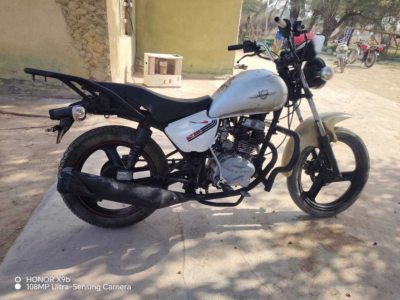 سلام عليكم دراجه للبيع أوراق اصليه أو وصل معرض 
جاهزه من كلشي ***********.للبيع
أو مرواس مكان بابل الحمزه الغربي
