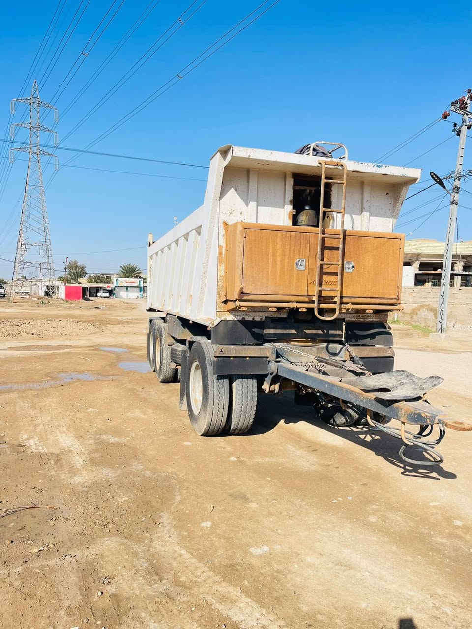 عربانه للبيع مايلر حداده عباس ناموس
تخم تاير ***********//***********
