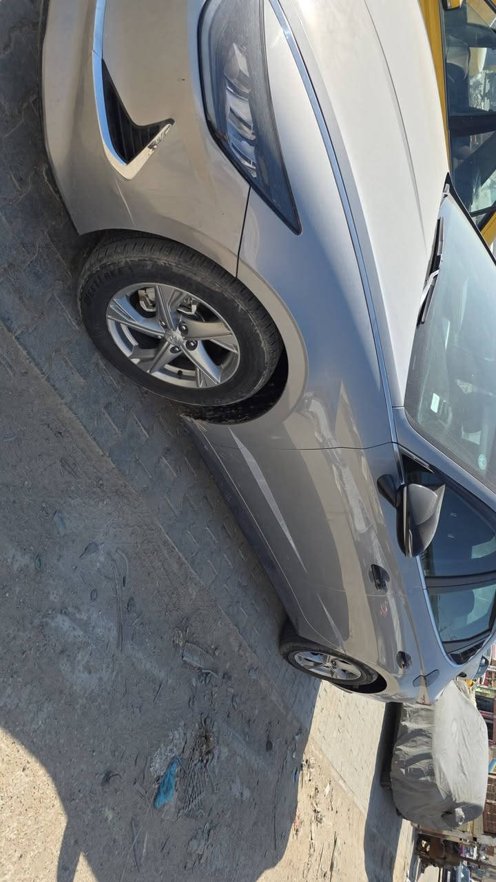 سوناتا ٢٠٢٣ وارد امريكي حادثه فقط جاملغ امامي بدون ايرباك ماشيه ٤٠ الف رقم اربيل صاحبه ابو السنوية بالكوت  حادثه موضح بالصور الاتصال ***********
