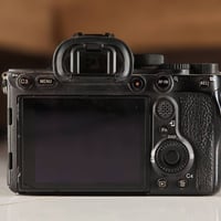 A7r4 سوني  للبيع بدي فقط من اقوى الكاميرات بهيج فئة هاي الصور مال الكا...