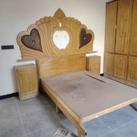 يوجد غرفه النوم صاج للبيع نظيفه ما بيه كسر السعر 420 وبيه مجال هـ 0784...