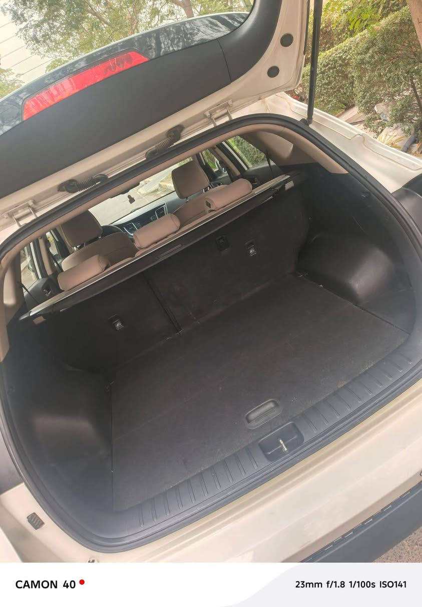 السلام عليكم من رخصت الادمن توكسان خليجي موديل 2018سيارة حلوة وجاهزة مابية اي نقص رقم بغداد دولي. بأسمي تحويل. مباشر مكينة كير كفالة مكفولة من الصبغ والحادث عدا مكانات. بارد فقط. موصفات السيارة. معروفة.
السعر. 177$   وبية مجال للشراي 
مكان السيارة بغداد الأعظمية رقمي للتواصل ***********
