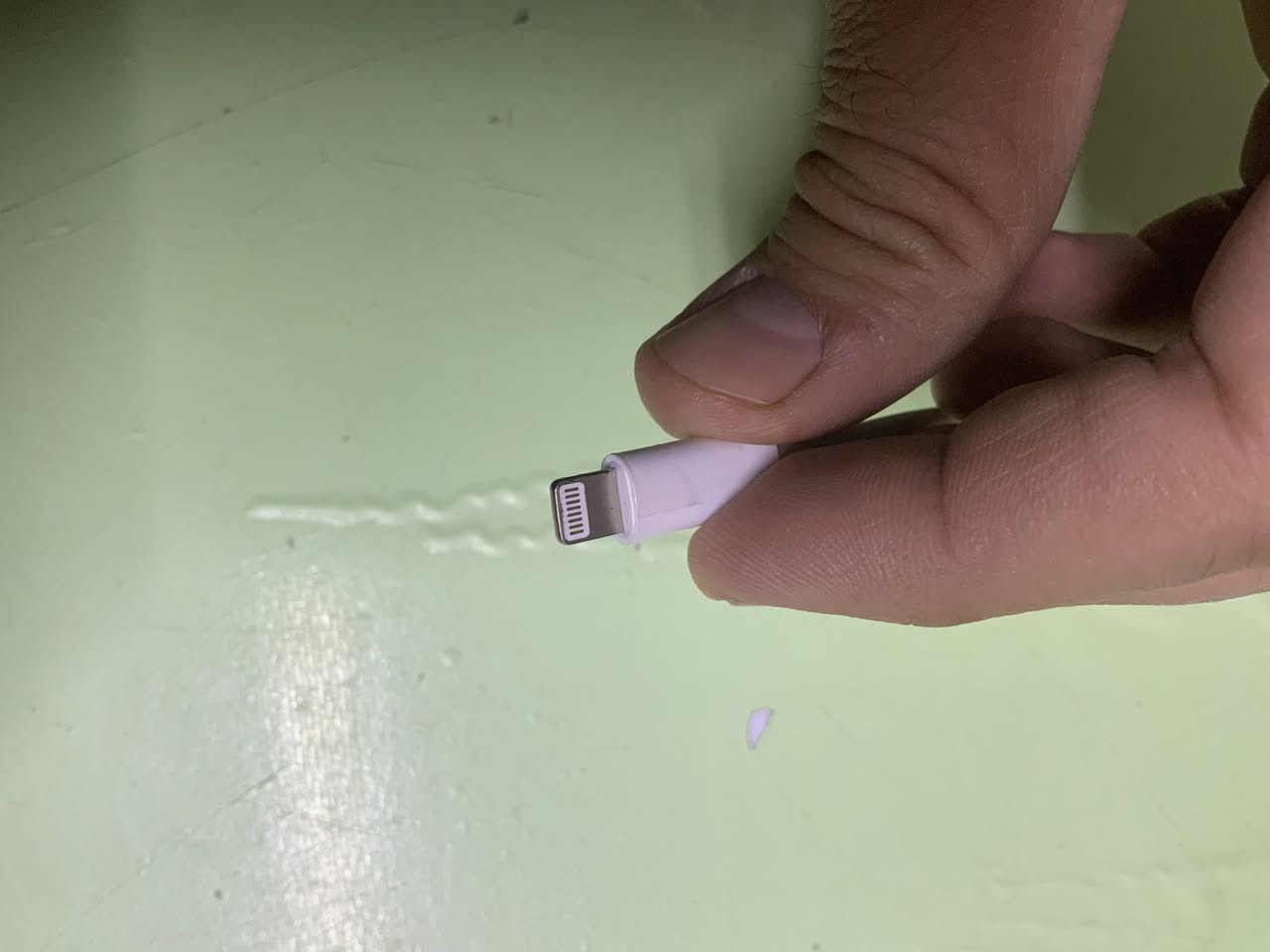 السلام عليكم 
تحويلة آيفون او الايباد نوع lightning digital AV adapter 
ربط الآيفون على شاشة التلفاز 

السعر 10,000 الف 

——————————————————————-
تحويلة الآيفون أو الايباد  نوع Type C to. HDMI 
ربط الآيفون  أو الايباد على شاشة التلفاز او شاشة الحاسبة  

السعر 10,000

———————————————————-
المجموع 20,000 

للتواصل واتساب    ***********
بغداد - شارع فلسطين - ساحة الموال
