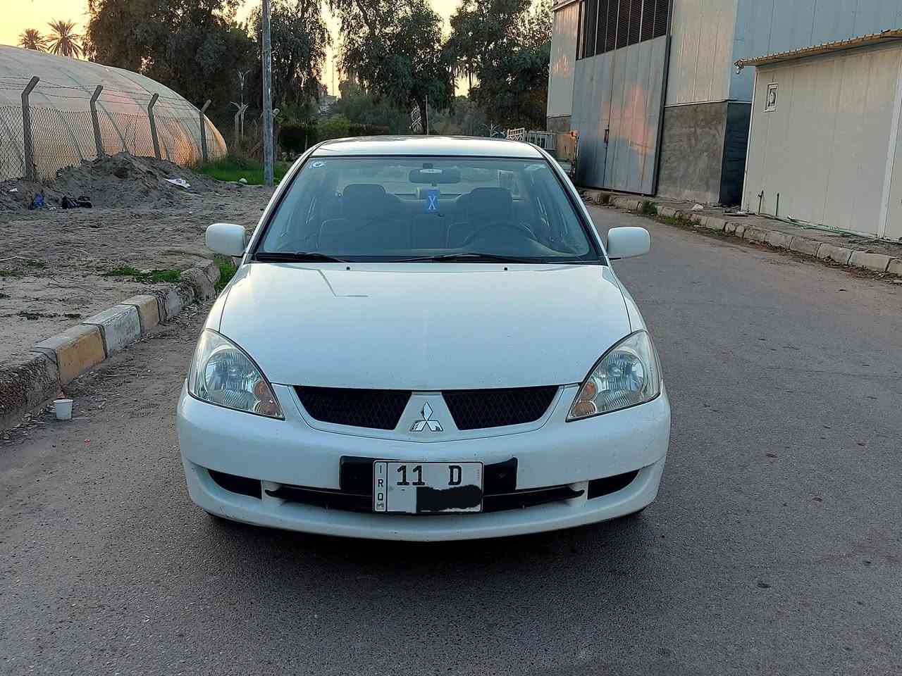 السلام عليكم 
للبيع لانسر 2011 شركه عامه مكفوله من الصبغ حتى الدعاميات محرك 1600 كير اوتو سياره جديده برغي ممفتوح بيها كلها وضع شركه السعر 110$ ورقه بيها مجال بسيط للاستفسار ***********
