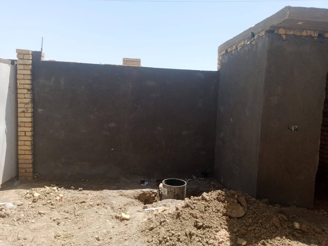 السلام عليكم ورحمة الله وبركاته خلفه لبخ متفرغ كادر كامل شغل درجه اولئ نضافه وعداله وهاذه رقمي *********** وتساب وتصال
