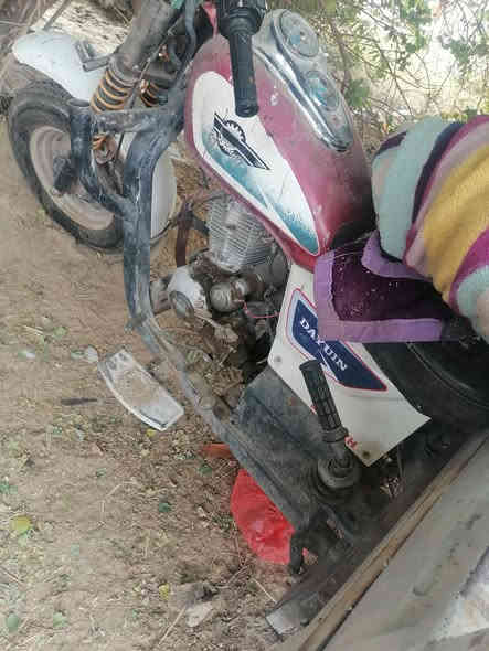 للبيع وراق  موديل  15 نكره هندر مكينه مجفته بس صافيه سعره 750 ***********
