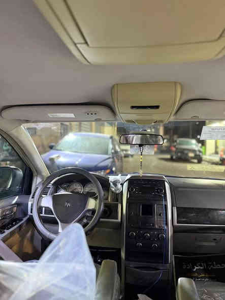 سلام عليكم دوج كرفان مديل 2009 أمريكي فول مواصفات صدر امامي خلفي جديد مكينه وكير جديد بدون حادث... بيهه صبغ جاملغ خلفي ايمن ونص من الباب العنوان مدينه الصدر قطاع 4... السعر ١٢٠ وبيهه مجال قليل سياره استخدام فقط البيت ***********
