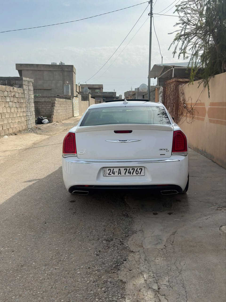 أوباما 2016 بيع فقط
رقم دهوك بأسمي شرط تحويل سنوية ل 28
ماشية 160
محرك 3600
كير محرك شرط
صدر وضخم تايرات جديد
ضرر جاملغ يسار وبيها مكانات بارد
سيارة جديدة ما مشاغلة خط مال جنية
السونار موجود بالصور
مكان/صلاح الدين الشرقاط 
***********
