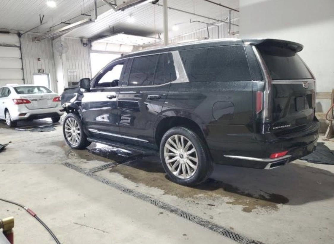 السلام عليكم كديلاك لاكجري موديل 22 كصة مزاد  جاية بطريق وياهة كتاب دبلوماسي معفي من الكمرك السيارة تشتغل وتمشي على وضعهة للبيع  سعرهة 46الف هية و الكتاب يعني 460$ بدون تعقيب  
***********
