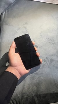 آيفون ١٢ • ٦٤ • ظهر مكسور
