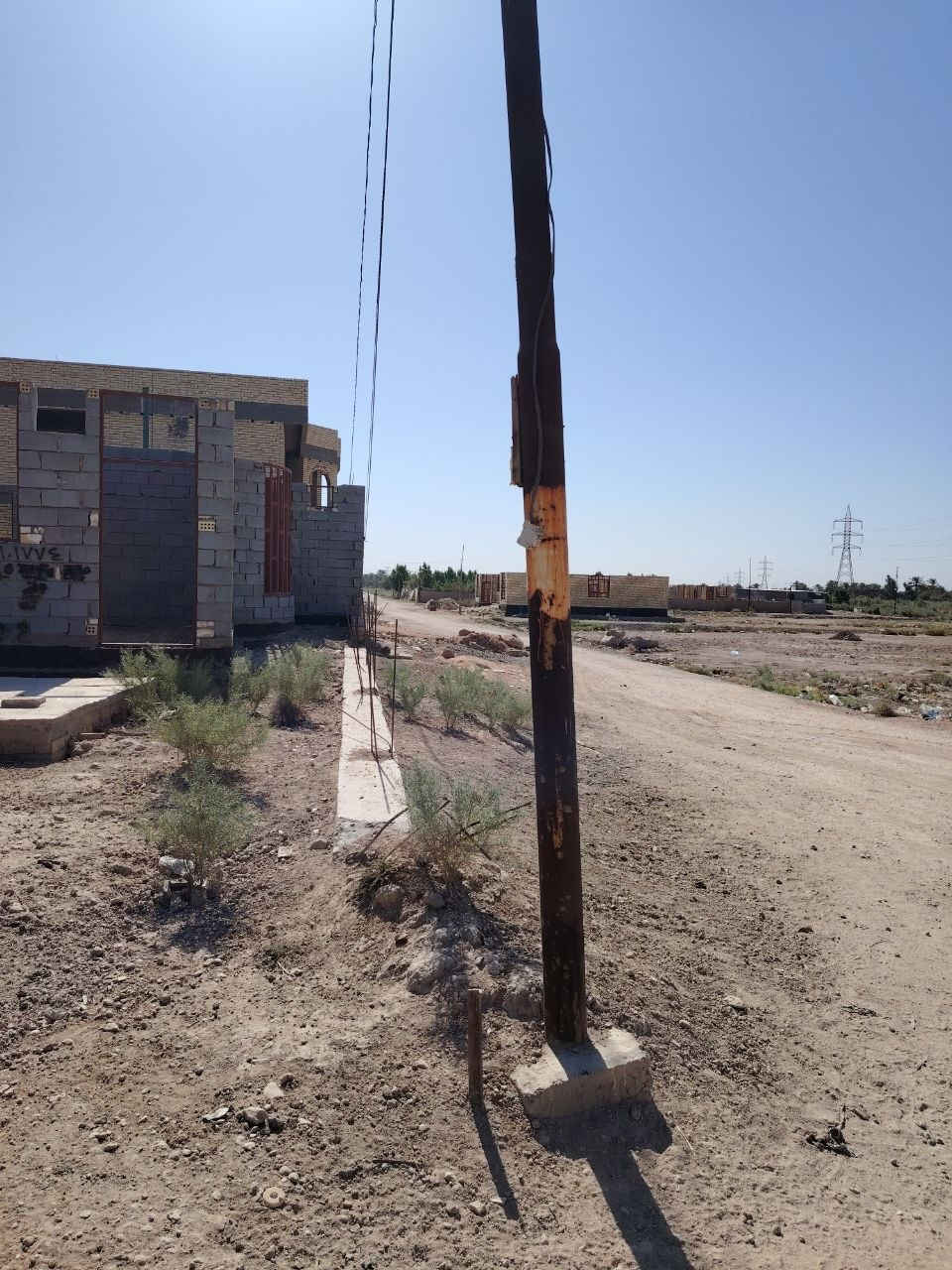 هيكل ركن على شارعين 

مساحة 275 متر مربع سند 25 

العنوان: حي المهندسين / طريق ابو الجاسم / المسيب

السعر 35 مليون 

للاستفسار الاتصال على الرقم

***********
