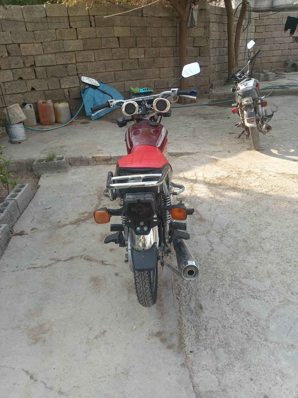 سلام عليكم ماطور أربعه كير موديل 2021 كهربائيات كله شغاله محرك محسن صفر مامفتوح أمان الله مابي نقص سعر 475 وبي مجال قفل من اخير 440 قفل *********** مكاني خانقين يوسف بيك
