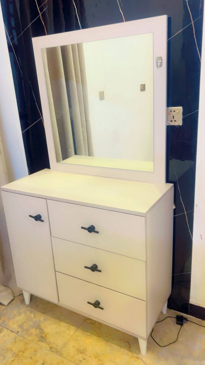 سلام عليكم غرفه نوم تركي نضافه 100%100مستخدمه شهر جديده كلش شخط مابيها كلش نضيفه الله شاهد 5قطع سعر 550ومجال بصيط تواصل خاص عنواني بغداد شارع المحيط بل كاظم أو طي متواجد خاص 24ساعه


**إذا كنت صاحب هذا الإعلان وتريد حذفه لأي سبب، رجاءا أرسل رسالة إلى الدعم الفني**