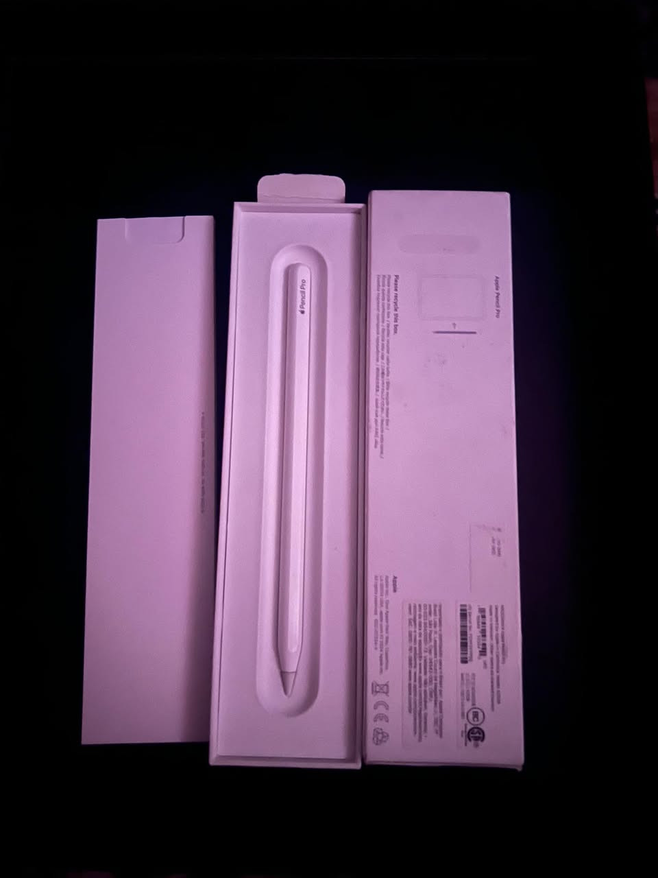 السلام عليكم للبيع ايباد
‏

Ipad pro 13  M4

‎ذاكرة 256

بطارية 99

دورات الشحن 109

وياه قلم  يشتغل مبي شيء

وكفره هم
موقع بغداد الكاظمية
للتواصل 
***********
