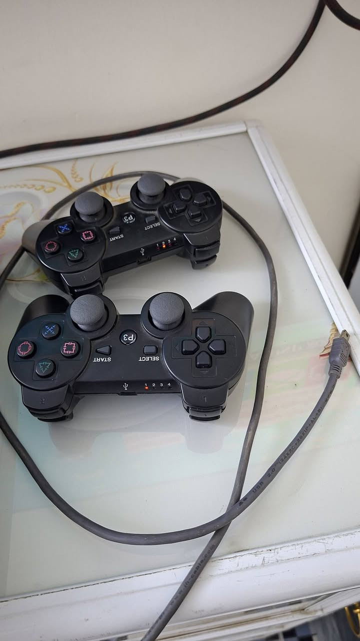 بلي 3 سلم للبيع ويا العاب وجستيك 2
السعر 150 الف
120 داكرة 
للتواصل واتساب ***********
