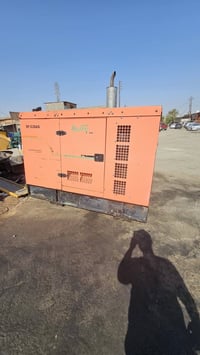 كمنز 40kva كاتم  محرك كمنز 102  4 سلندر  سعره قفل 34 ورقة مابيه مجال  ...