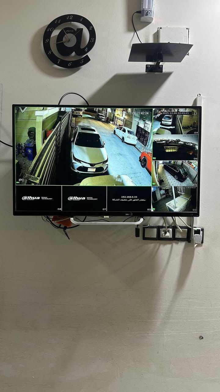 تنصيب كامرات ip نوع دهوا بدقه 2mp 
تسليك عن طريق التري كيبل وتوزيع الصوره 
الى 3 شاشات في المنزل 
موقع العمل : حي الجهاد 
للاستفسار مراسله الصفحة او 
الاتصال ع الرقم التالي 
📱:***********
