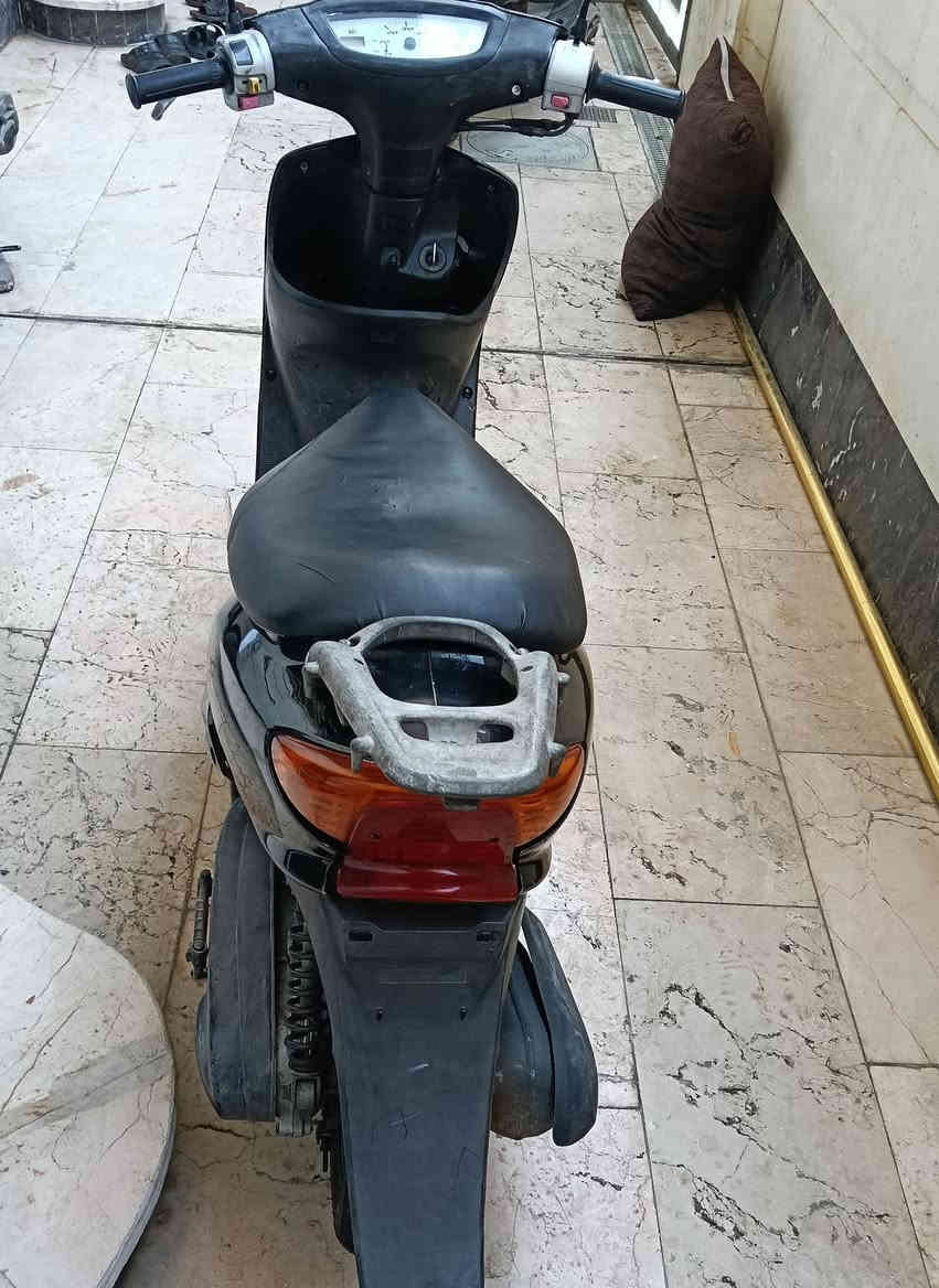 السلام عليكم عصفوريه  للبيع قفل اكسل دراجه كله بلاديه محرك ممفتوح  السعر 500 بيه مجال بغداد حي القاهرة للتواصل الاتصال +9647737650844
