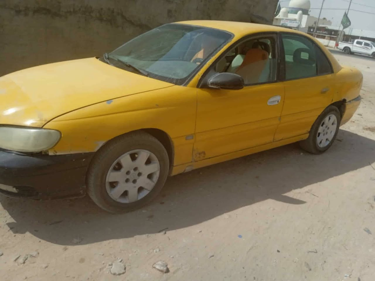 وببل بزون مديل 2002 رقم قادسيه محرك وكير وتبريد ثلج ففتي شرط سعر مناسب كلش المكان سماوه مكلف بنشر ***********
