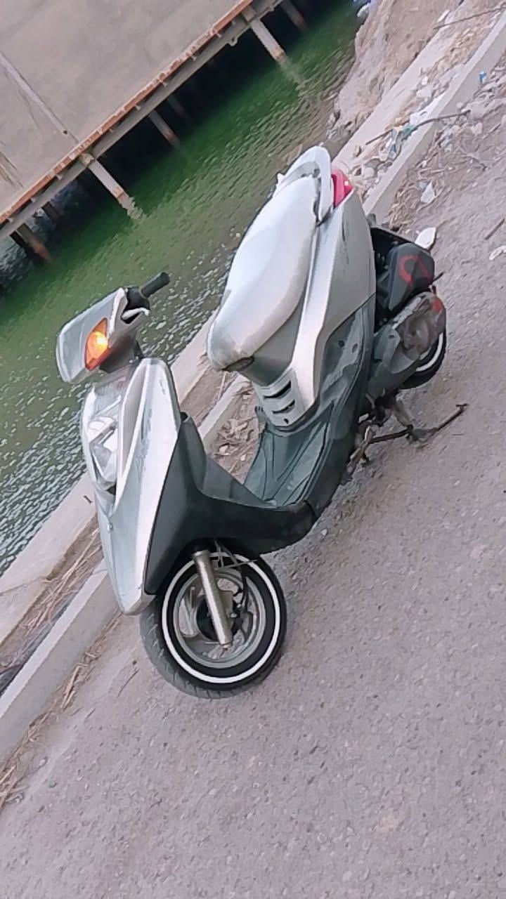 سلام عليكم دراجه بريز نثي مكفوله الدراجه حلوه ما صار اهواي من نزلتها من رمبه للمراوس حسب القناعه العنوان مدينه الصدر رقم  ***********
