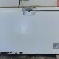 وبركاتة مجمده 16قدم نضيفه السعر 200وبيهه مجال للاستفسار ‏‪07854216079‬...