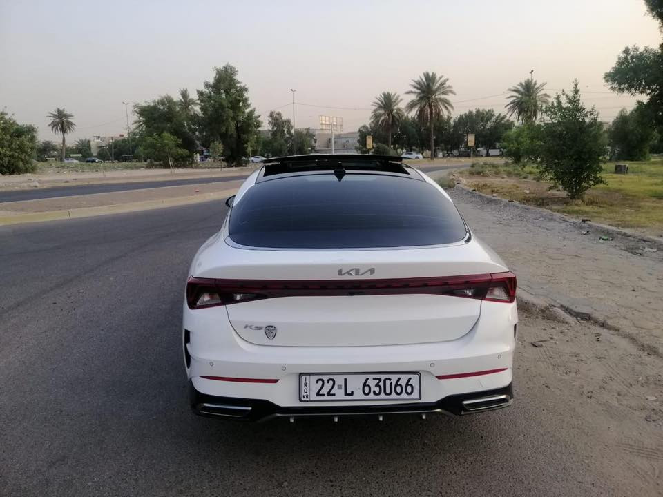 ‏ تحيه طيبه السلام عليكم ورحمة
كيا كي فايف (k5) 2022

الموديل 2022(خليجي ) .
المحرك : 2.000 . 4سلندر/
العداد70الف 

 المواصفات
فتحة سقف(بانوراما)
دخول ذكي(بصمة) +تشغيل عن بعد
شاشة اصلية +كاميرا +حساسات
المصابيح الامامية زنون+LED
المصابيح الخلفية LED
مقاعد تدفئة تبريد
مقاعد جلد+كهرباء
سايد بريك بصمة
اوتو هولد
محدد سرعة
فول تحكم ستيرن
درايف مود
مري كهرباء
 المواصفات المعروفه خليجي
رقم اربيل جديد تحويل ثاني يوم
‏السعر  خاص
اي اسفستار رقم صاحب السياره
***********
